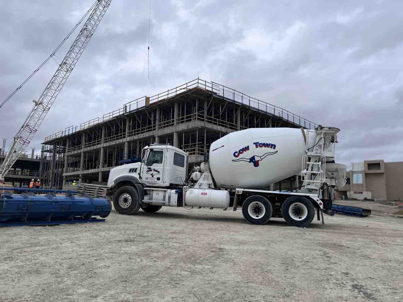 Efficient Concrete Mixer And Delivery Services In Texas - Cowtown Restoration